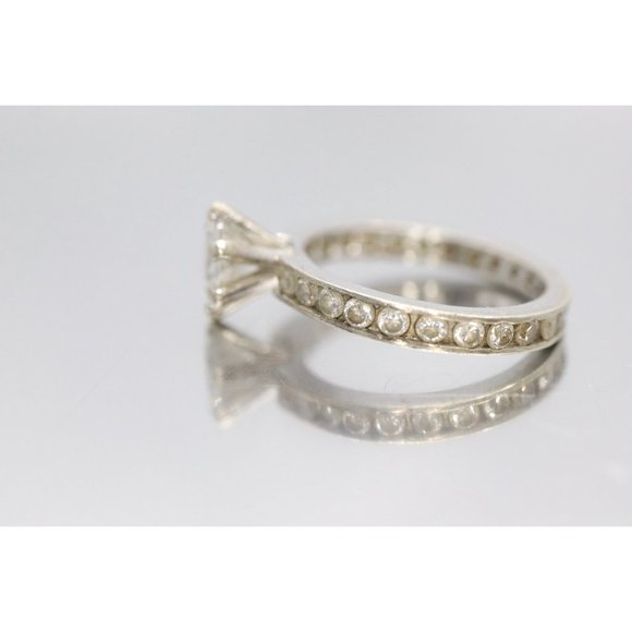 CZ Large Solitaire style Sterling Silver Ring. - Picture 4 of 10